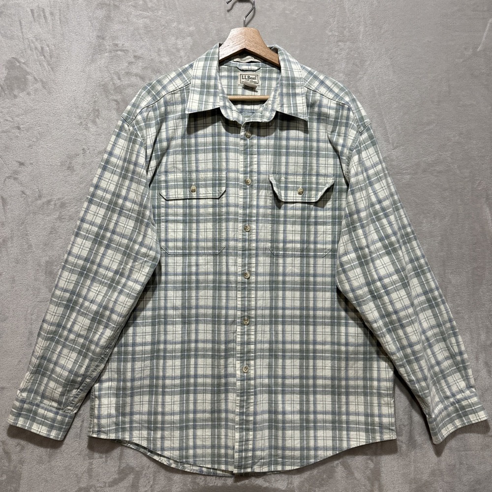 LL Bean Traditional Fit Men's L Green White Plaid Flannel Long Sleeve Shirt